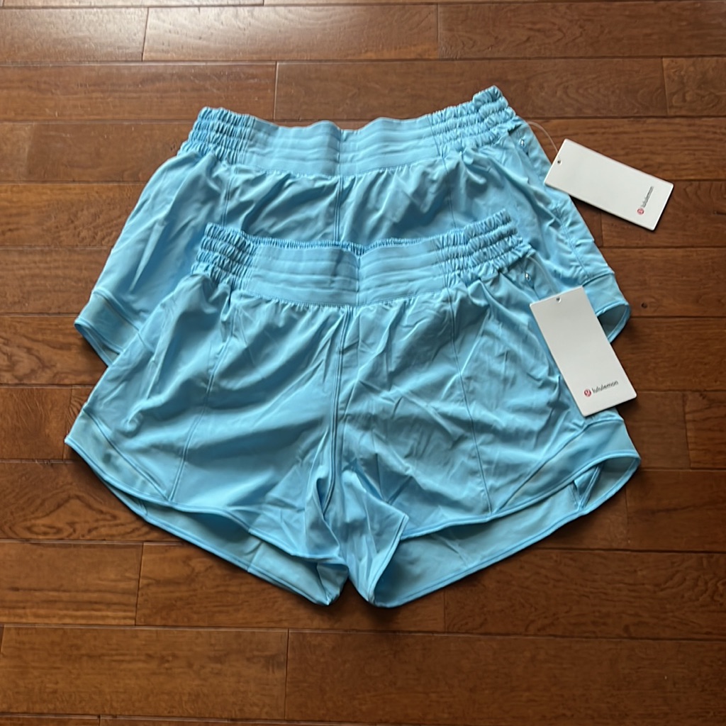 Lululemon High Rise Hotty Hot Short 4”-Blue Chill-10/12